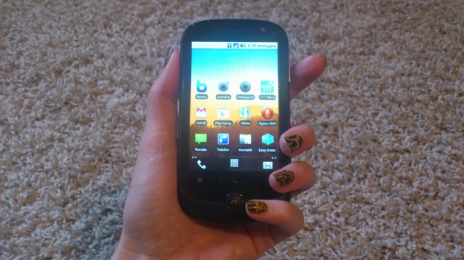 Telenor One Touch u ruci