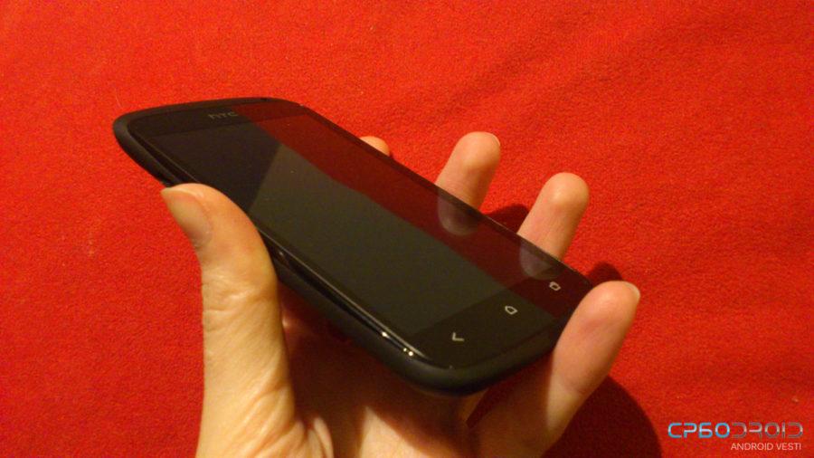 HTC One S iz ruke