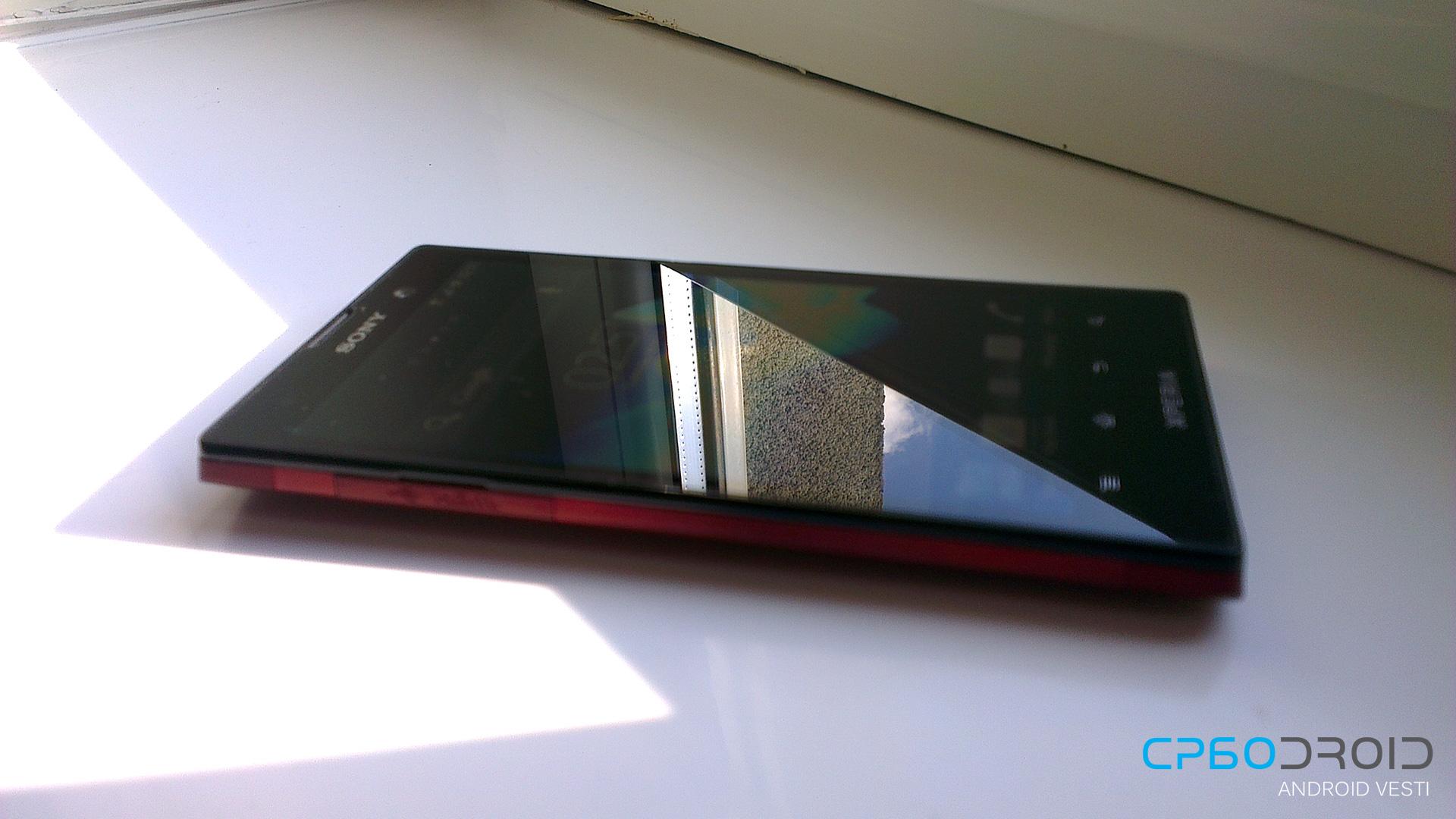 Sony Xperia Ion [recenzija]