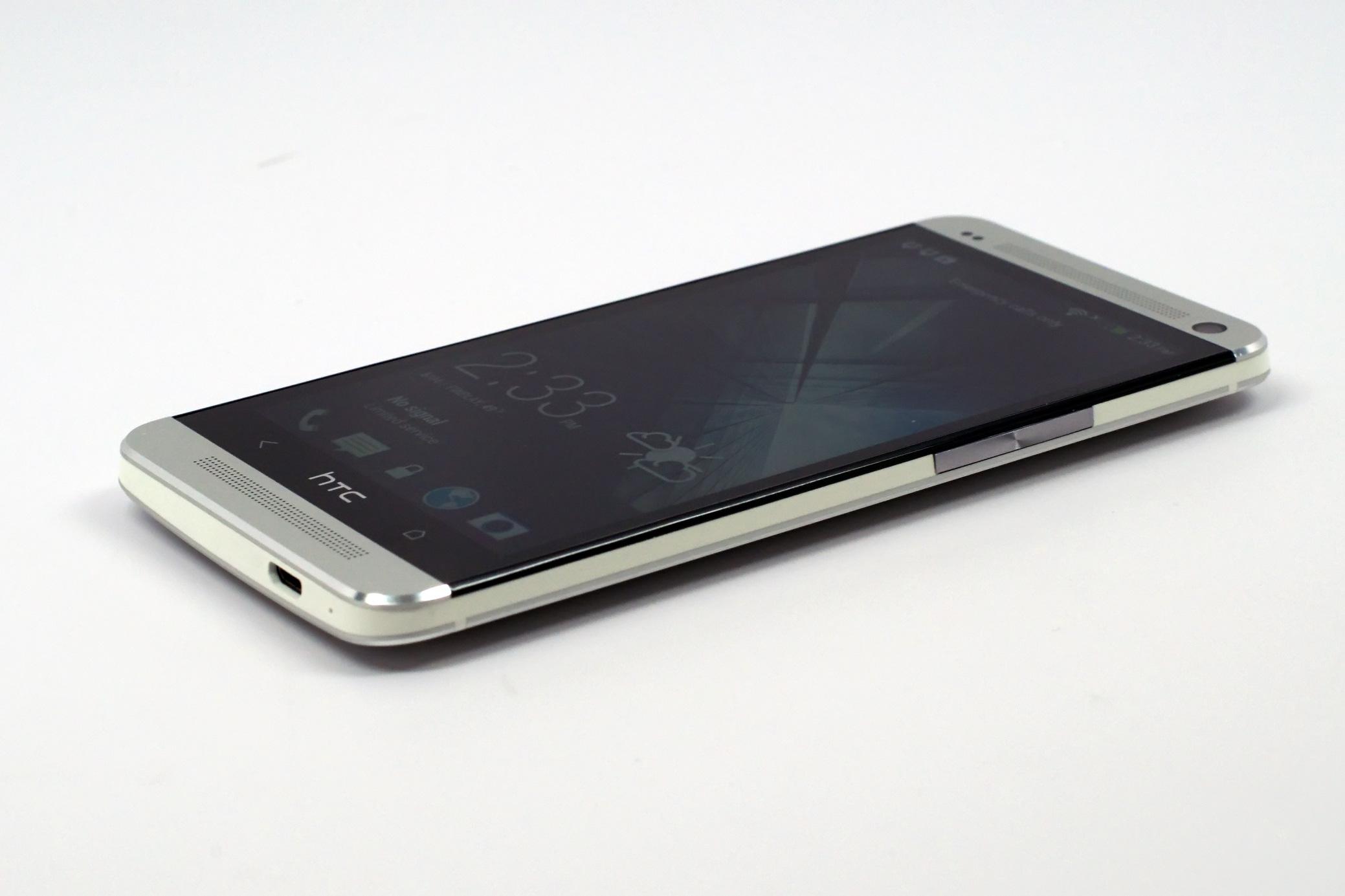 HTC One [Recenzija]