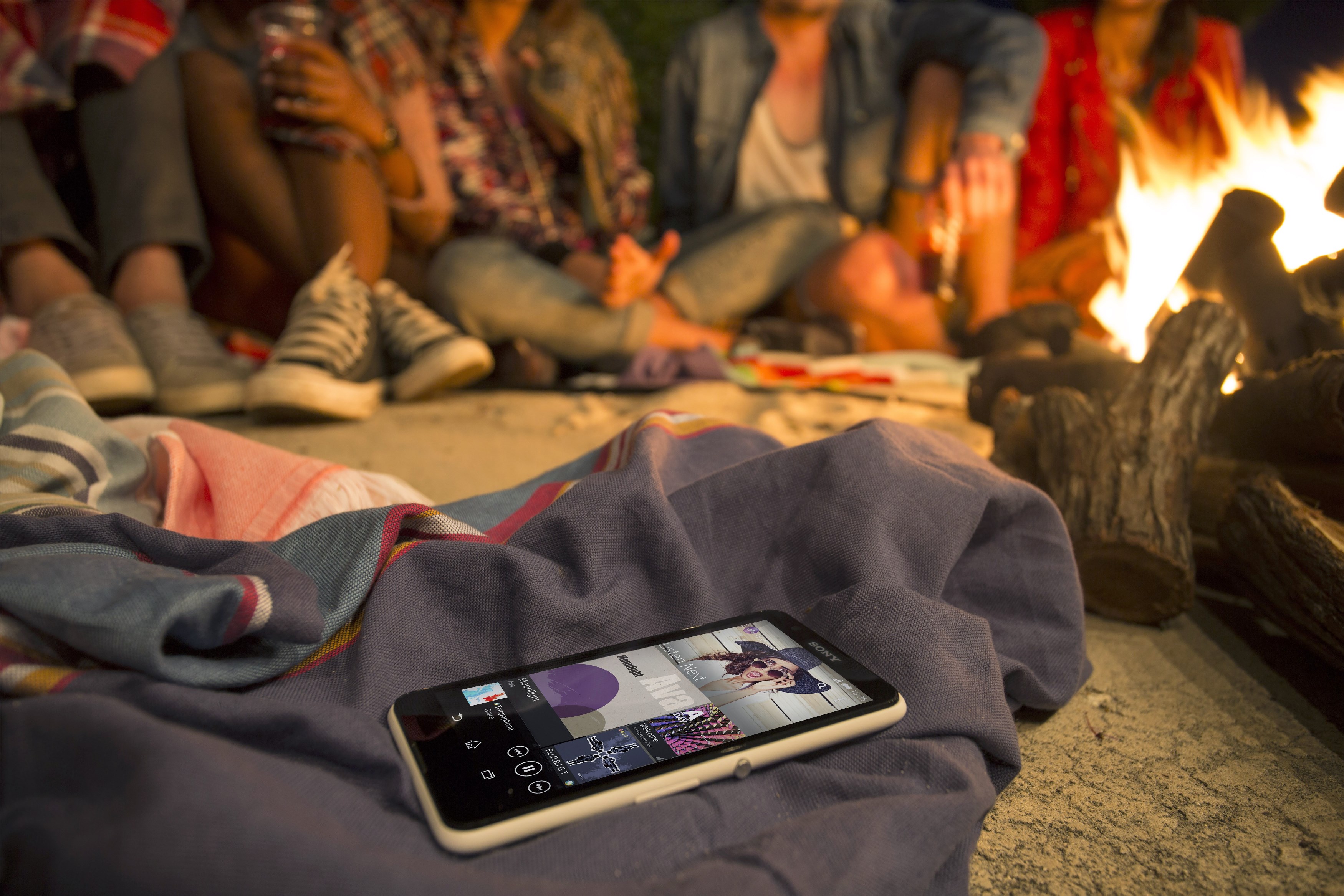 Sony Mobile predstavio novi Xperia™ E4 pametni telefon