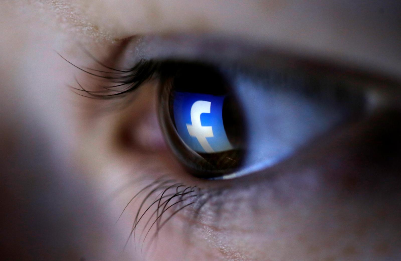 Kako sprečiti da te Facebook snima preko FB aplikacije?