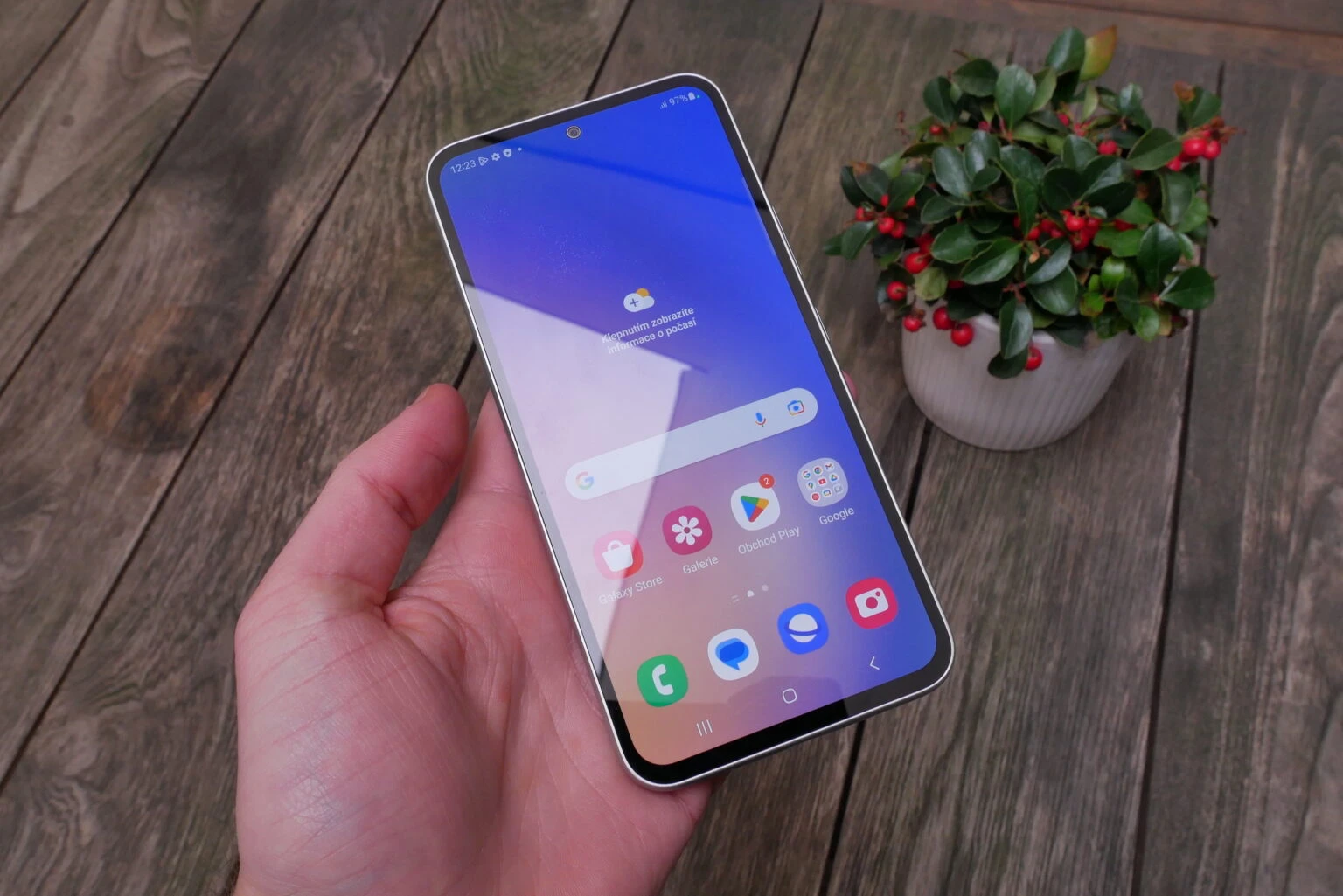 Kako vratiti ikonice i vremensku prognozu na početni ekran (Samsung i Android)